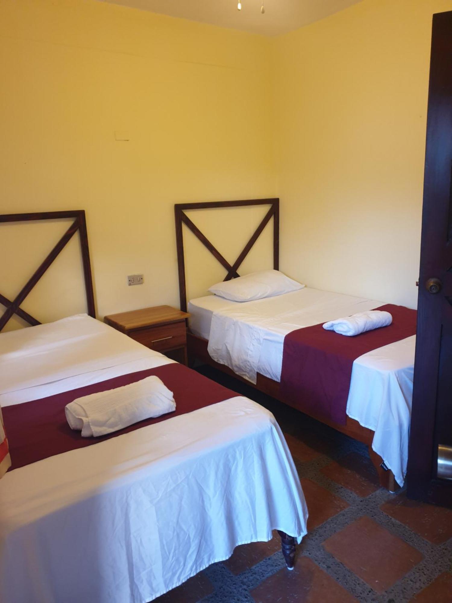 Hotel Liberia Extérieur photo