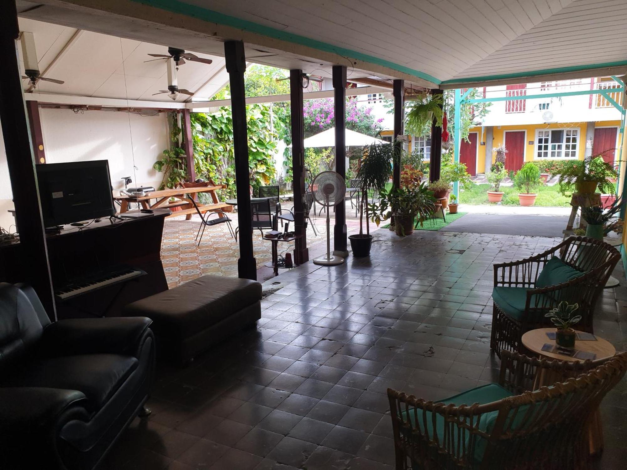 Hotel Liberia Extérieur photo