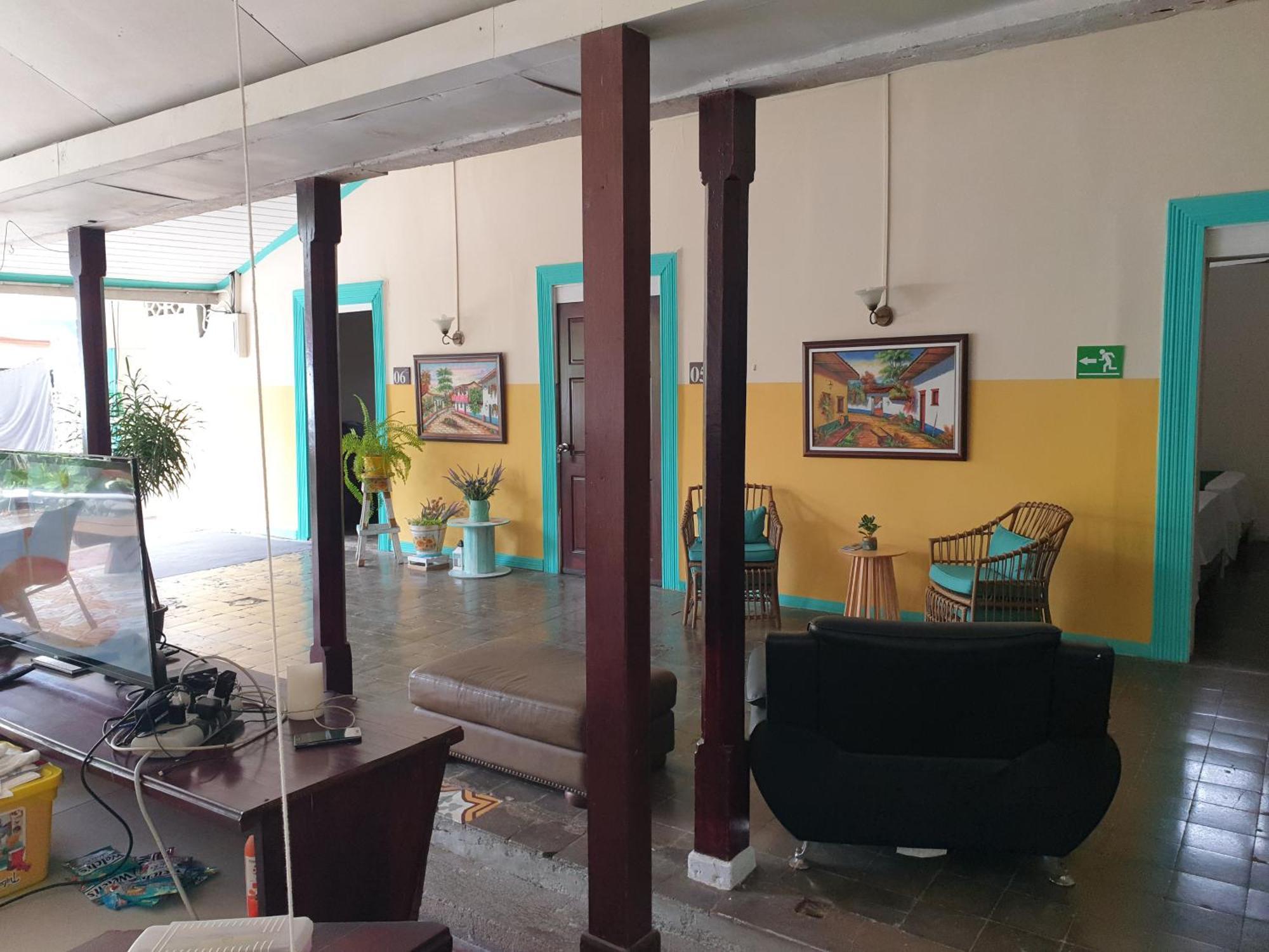 Hotel Liberia Extérieur photo