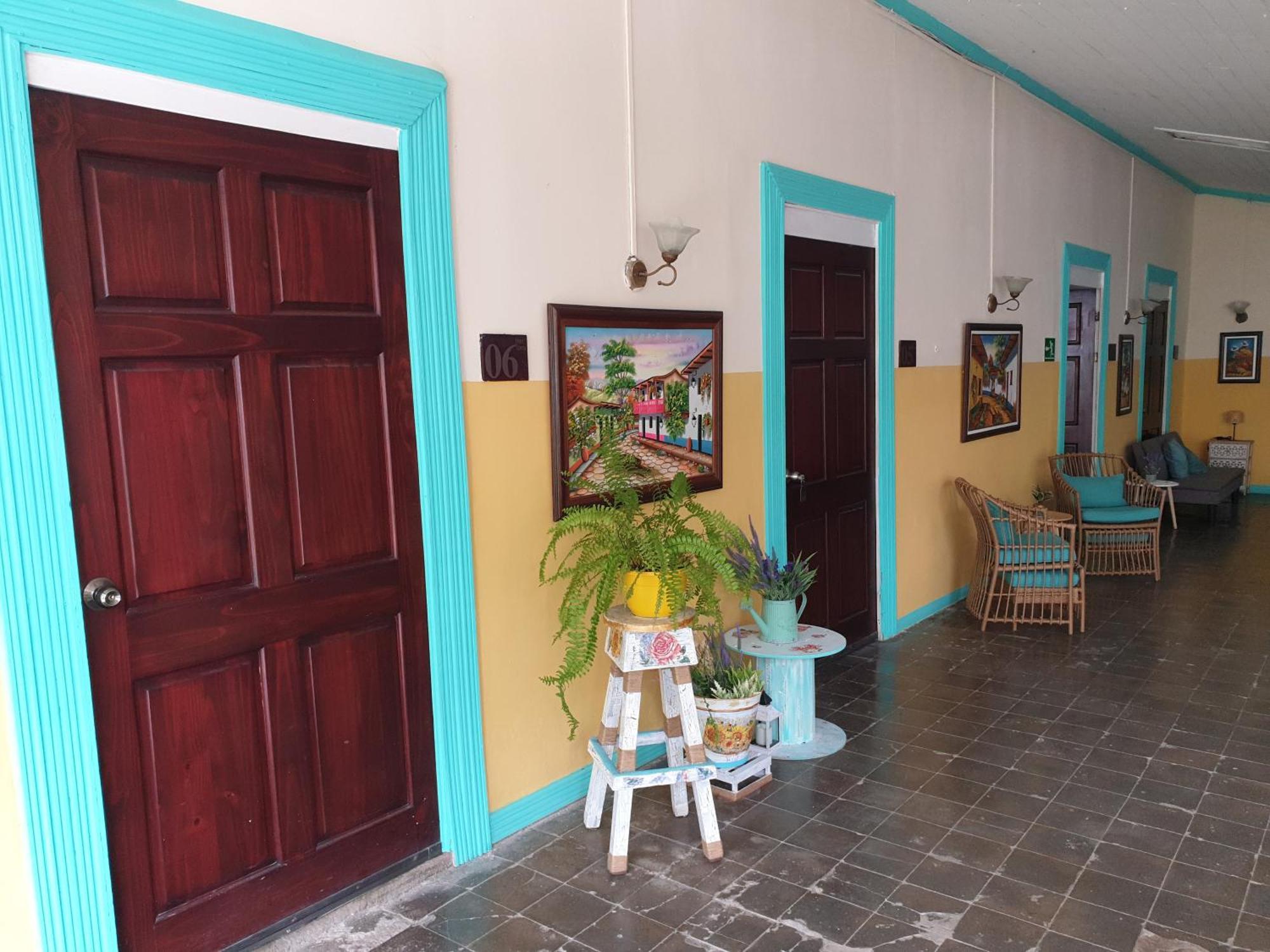 Hotel Liberia Extérieur photo