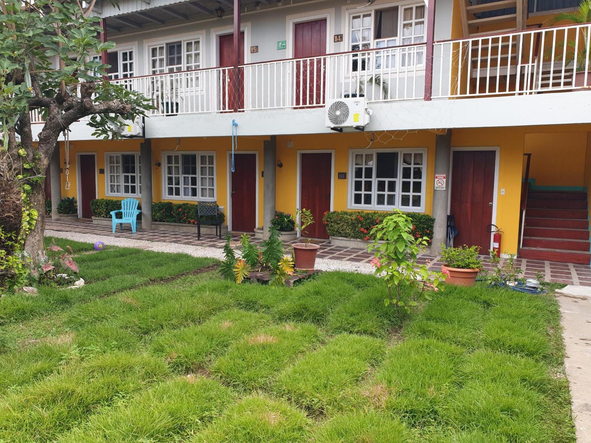 Hotel Liberia Extérieur photo